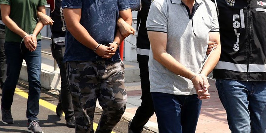 FETÖ'nün emniyet mahrem yapılanmasına operasyon: 17 gözaltı