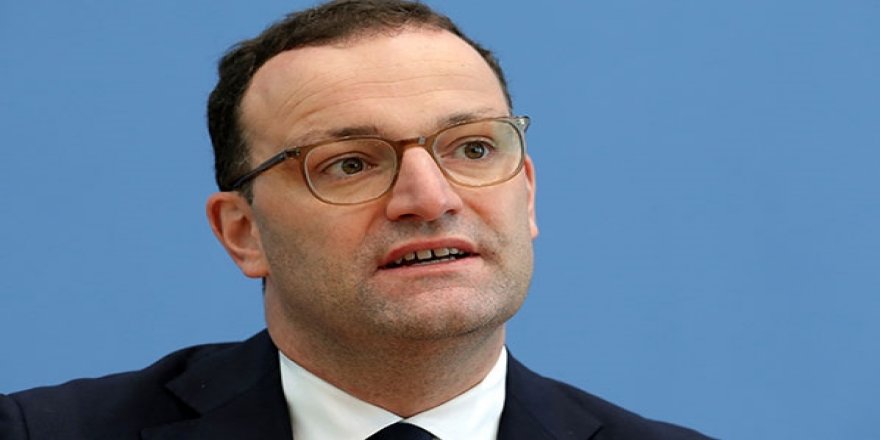 Almanya Sağlık Bakanı Jens Spahn corona virüse yakalandı