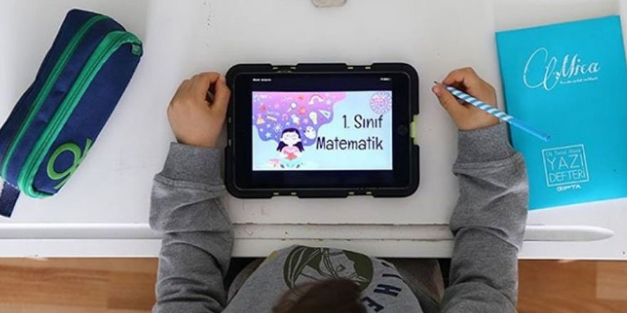 Bakan Selçuk açıkladı! 60 bin öğrenciye tablet dağıtıldı
