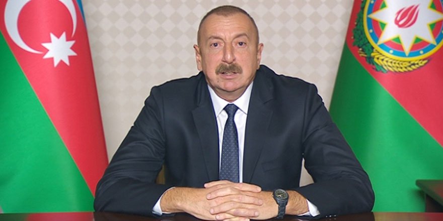 Aliyev: Ateşkes isteyenler Ermenistan'a silah gönderiyor