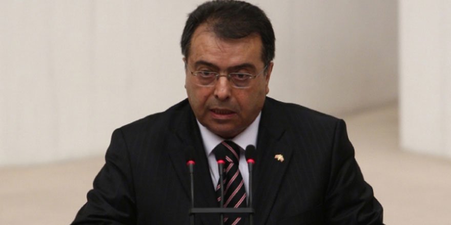 Eski Sağlık Bakanı Osman Durmuş hayatını kaybetti