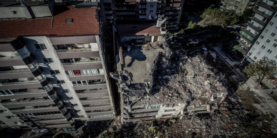 İzmir'de yıkılan binalarda 'beton kalitesizliği' tespiti