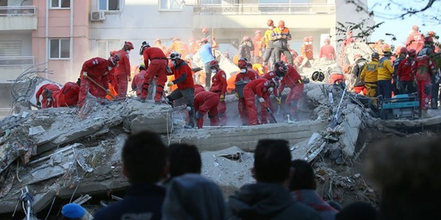 İzmir Seferihisar açıklarında 6,6 büyüklüğünde deprem: 109 can kaybı