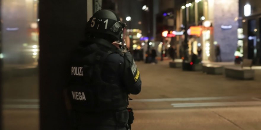 Viyana'da terör saldırısı: 3 ölü, 15 yaralı
