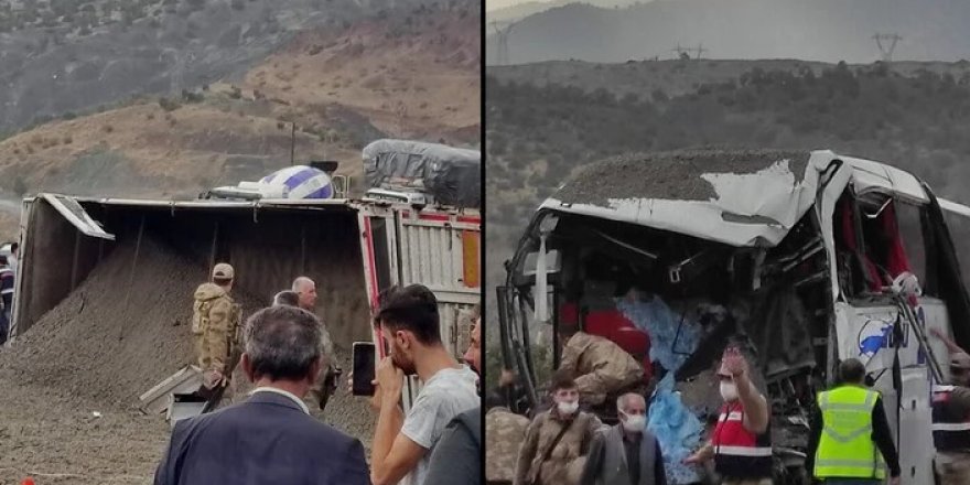 Bitlis'te TIR ve yolcu otobüsü çarpıştı 2 ölü 12 yaralı