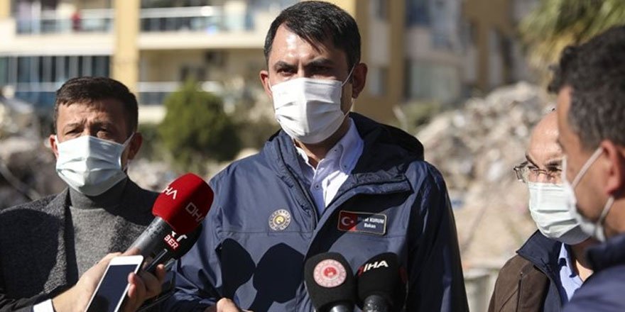 İzmir'de ağır hasarlı 376 bina 'acil' yıkılacak