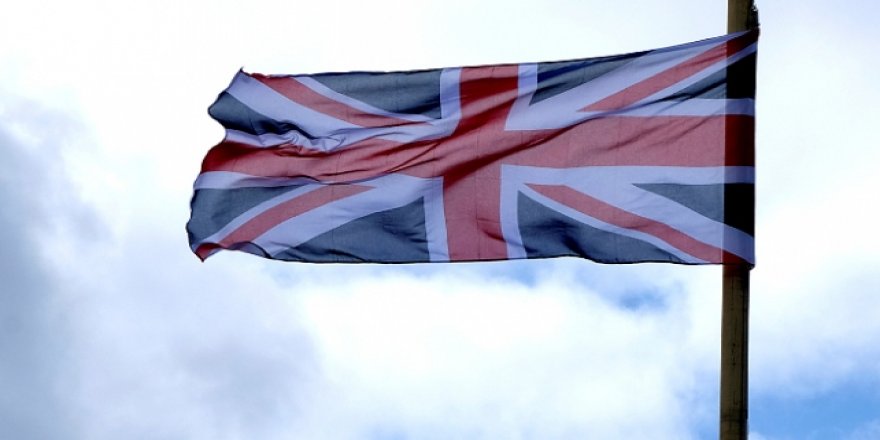 İngiltere, 2 Belaruslu diplomatı istenmeyen kişi ilan etti
