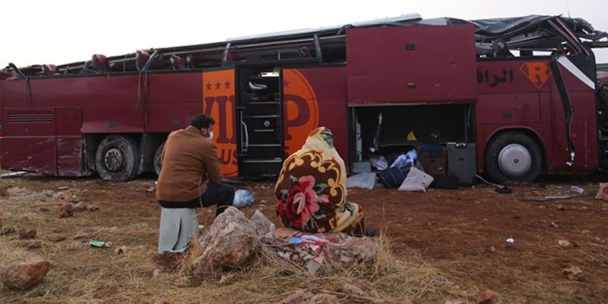 Şanlıurfa'da Irak uyrukluları taşıyan yolcu otobüsü devrildi: 29 yaralı