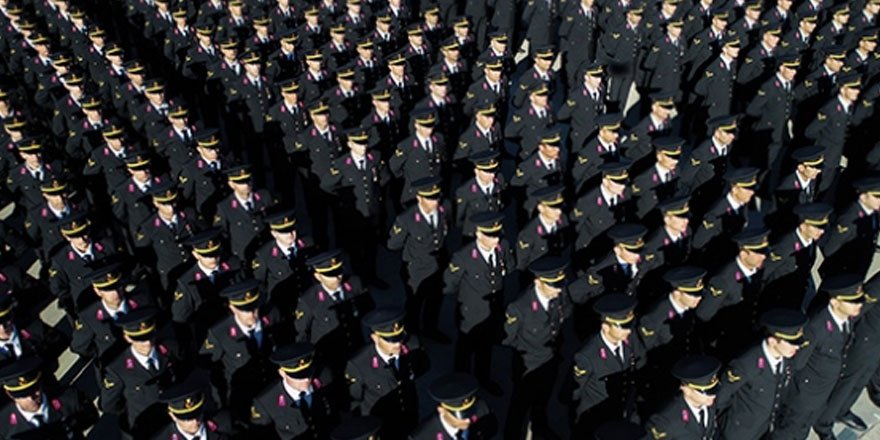 TSK'da FETÖ ile mücadele: 5 bin 587 personel ihraç edildi