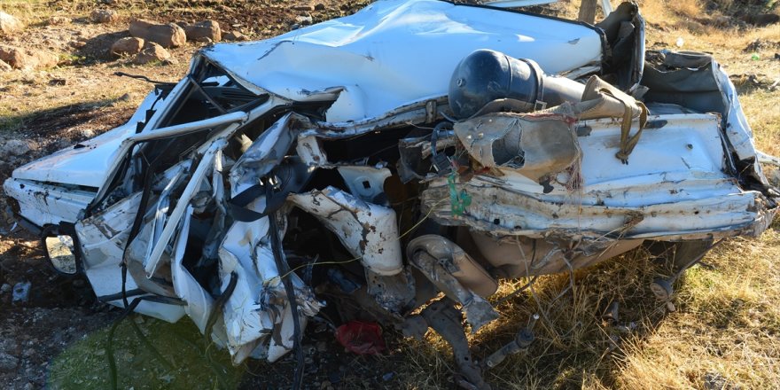 Feci trafik kazası! 2 kardeş öldü, anne ve baba yaralandı