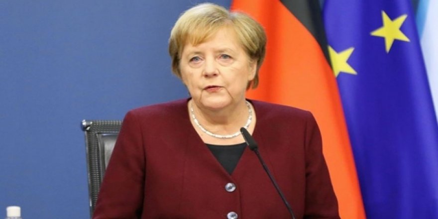 Merkel: Türkiye mülteciler konusunda saygıyı hak ediyor
