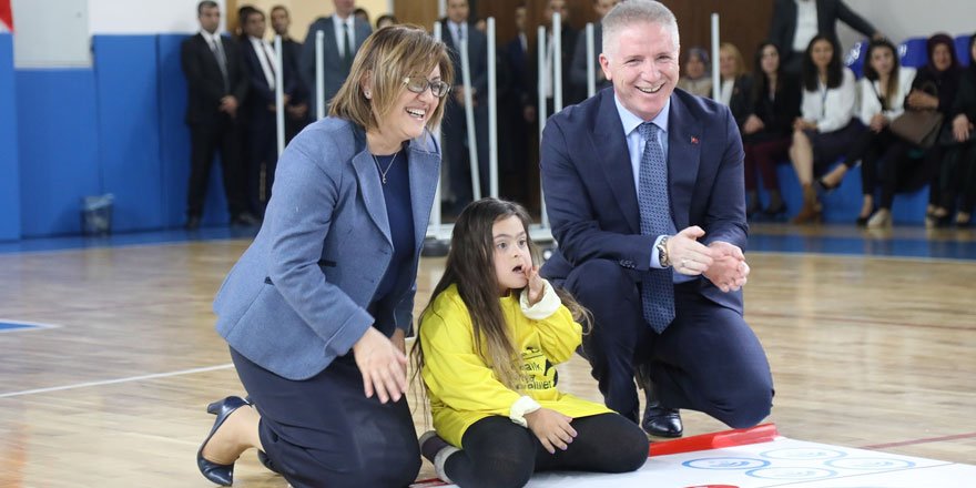 Büyükşehir, engelli bireyler için son 4 senede 11 bin 123 medikal malzeme dağıttı