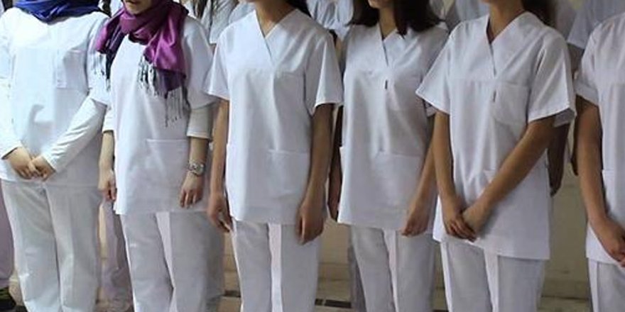 Başhekimden hemşireye pes dedirten ceza! 500 kere...