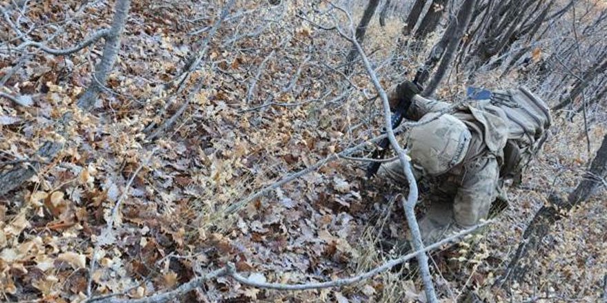 Bitlis'te PKK'lı teröristlere ait çok sayıda mühimmat ele geçirildi!