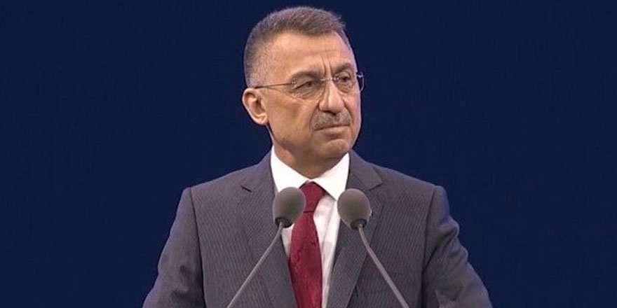 Fuat Oktay konuşma yaparken rahatsızlandı