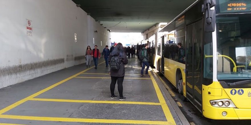 Sağlık çalışanlarına ücretsiz toplu taşıma uzatıldı