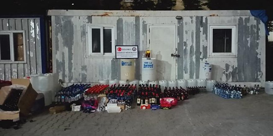 İstanbul'da 1400 litre kaçak içki ele geçirildi