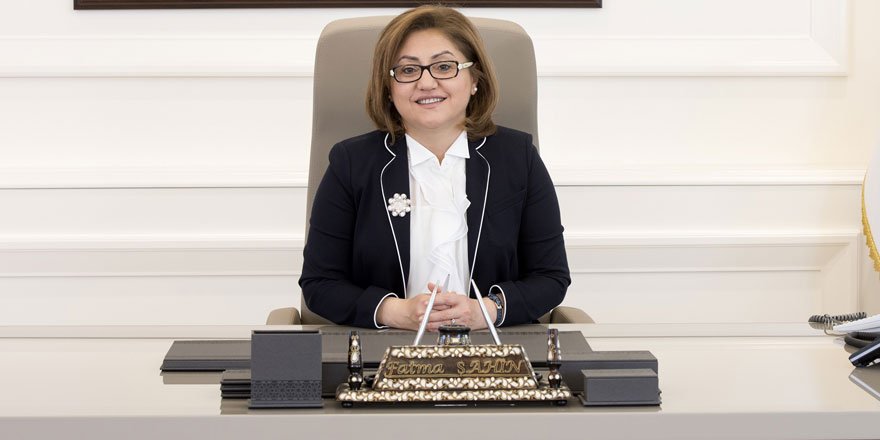 Şahin: Basın çalışanlarımız, pandemide de hayatlarını riske atarak canla başla çalıştı!