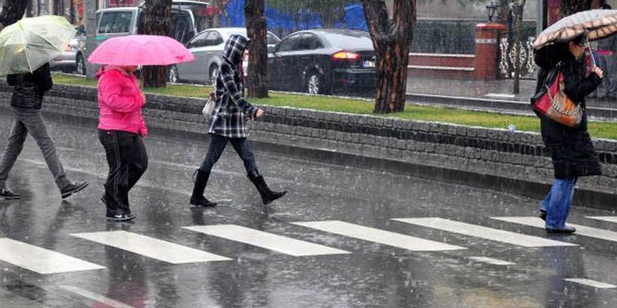 Meteorolojiden kuvvetli yağış ve fırtına uyarısı