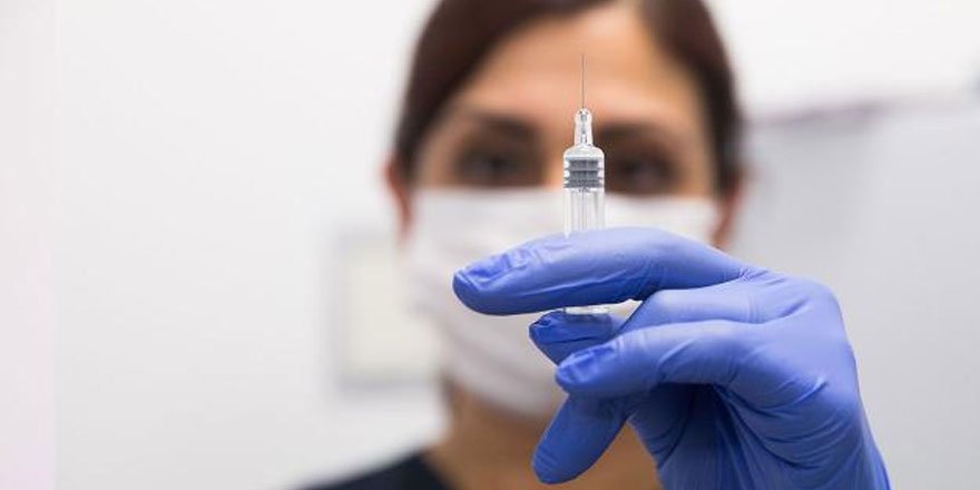 Aşılama anlık takip ediliyor: 600 bin kişiye aşı yapıldı