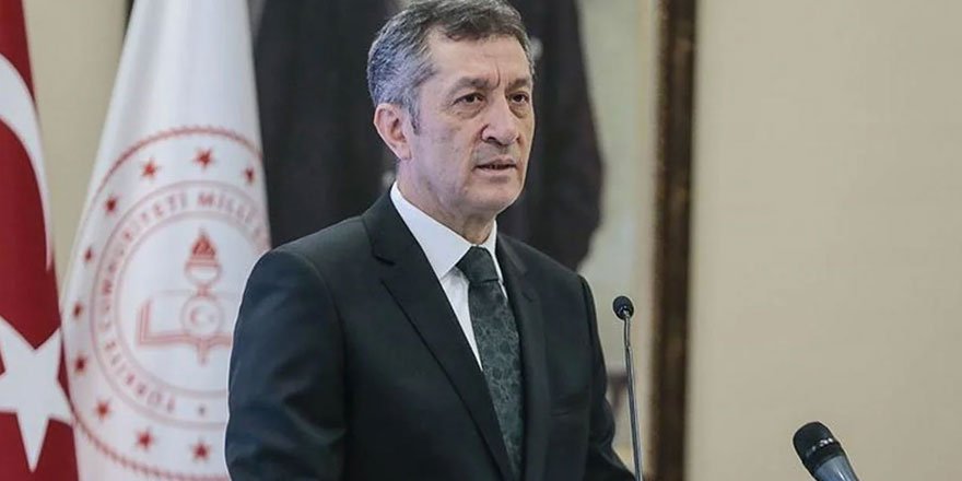 Bakan Ziya Selçuk'tan öğretmen ve öğrencilere teşekkür!