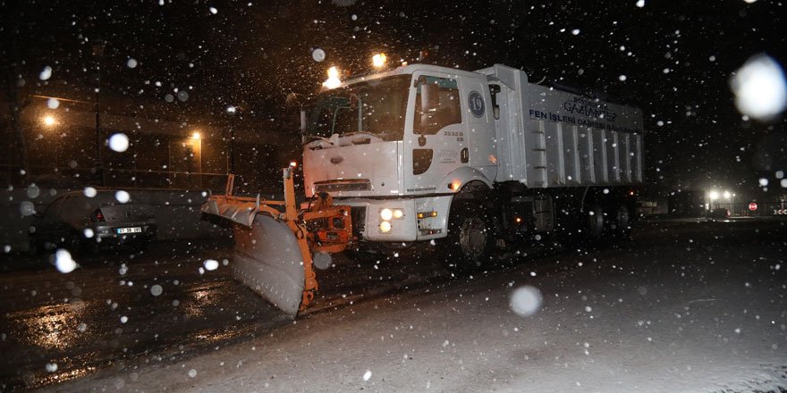 Gaziantep Büyükşehir güvenli seyahat için gece boyu çalıştı!