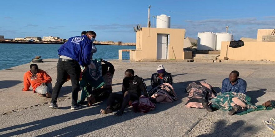 Akdeniz'de göçmen teknesi battı, çok sayıda ölü var!