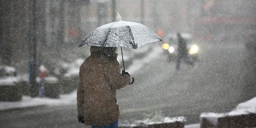 AKOM uyardı: Sıcaklık düşüyor, kar geliyor