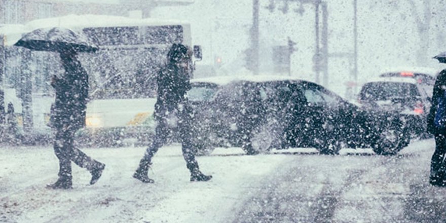 AKOM'dan İstanbul'a uyarı! Yarın bu ilçelerde kar var