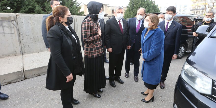 Başkan Fatma Şahin, Siverek Belediye Başkanı Ayşe Çakmak'ı ziyaret etti!