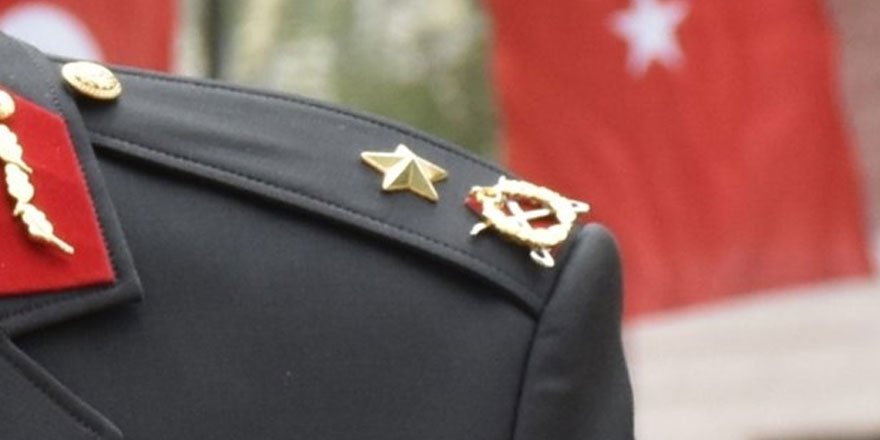 FETÖ itirafçısı eski general: Teğmenlik rütbemi Gülen taktı