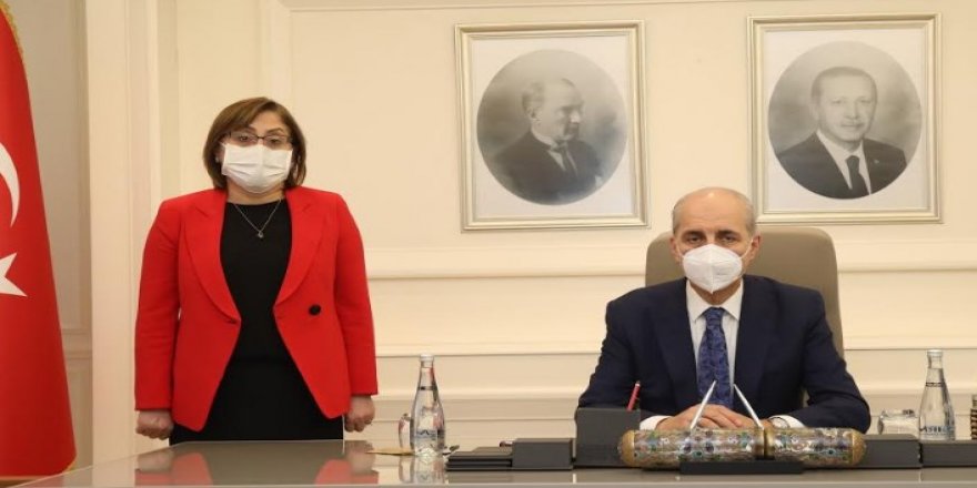 Numan Kurtulmuş, Gaziantep Büyükşehir Belediye Başkanı Fatma Şahin’i ziyaret etti