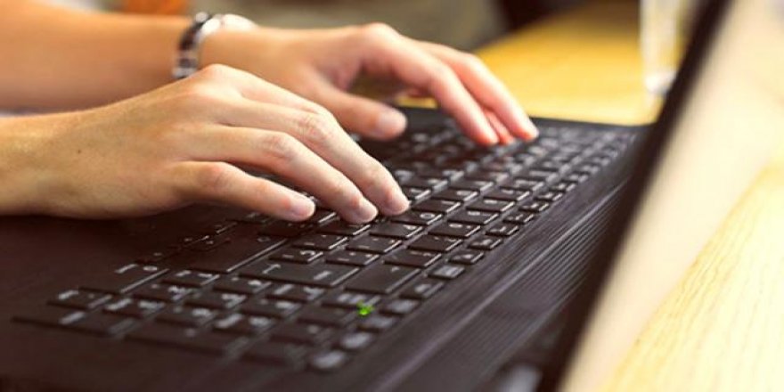 Sözleşmeli personelin yıllık izinleri bir sonraki yıla devredebilecek