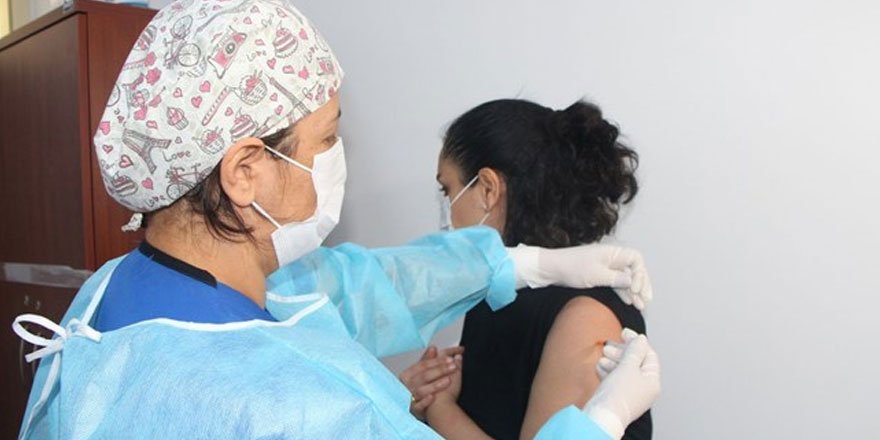 Covid-19 aşısının birinci dozunu yaptıran kişi sayısı 3 milyonu geçti