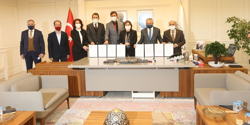 Büyükşehir, imzaladığı protokolle akademik desteği arkasına aldı!