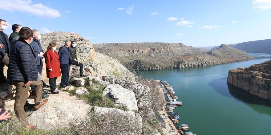 Türkiye'nin en büyük cam terasının inşasına başlandı!