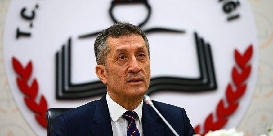 Bakan Selçuk, okullarda yüz yüze eğitime geçiş ve sınavlarla ilgili detayları paylaştı