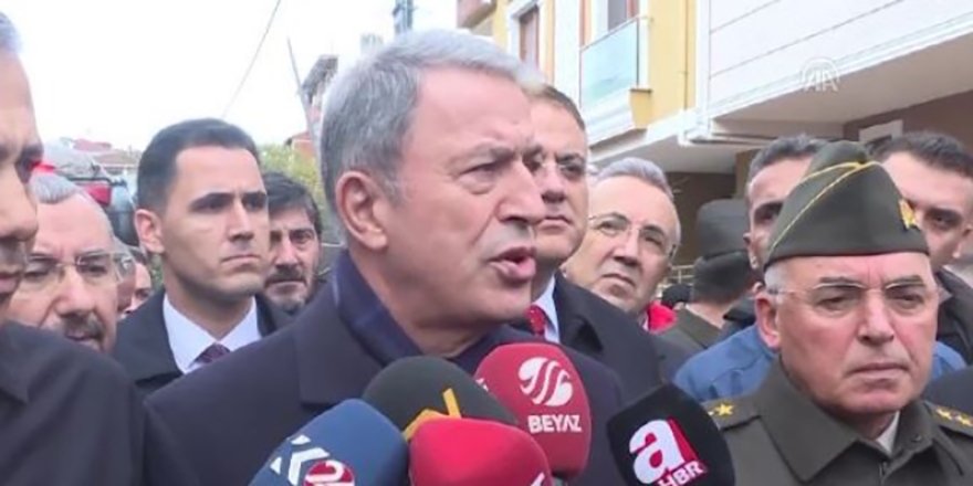 Bakan Akar ve Komutanlar 9 şehit verdiğimiz kaza bölgesine gitti