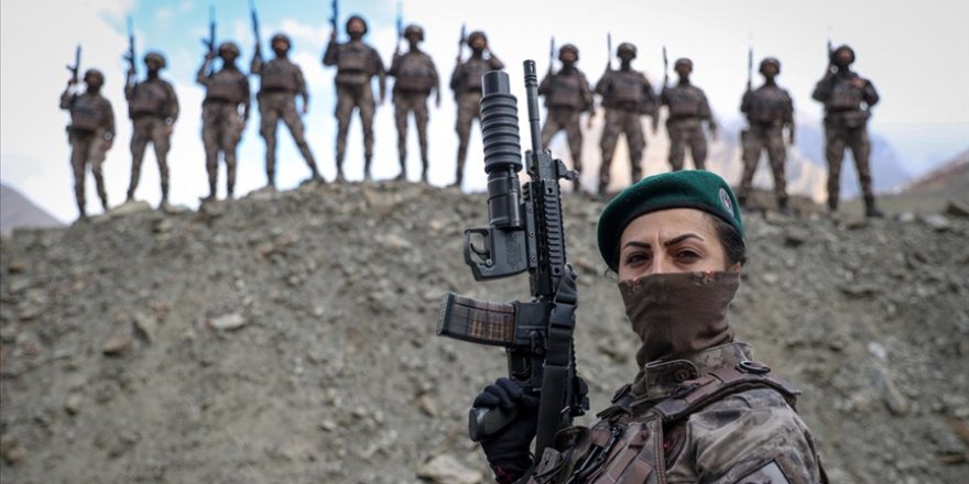 Kadın Özel Harekatçılar Hakkari'de PKK'nın korkulu rüyası oldu