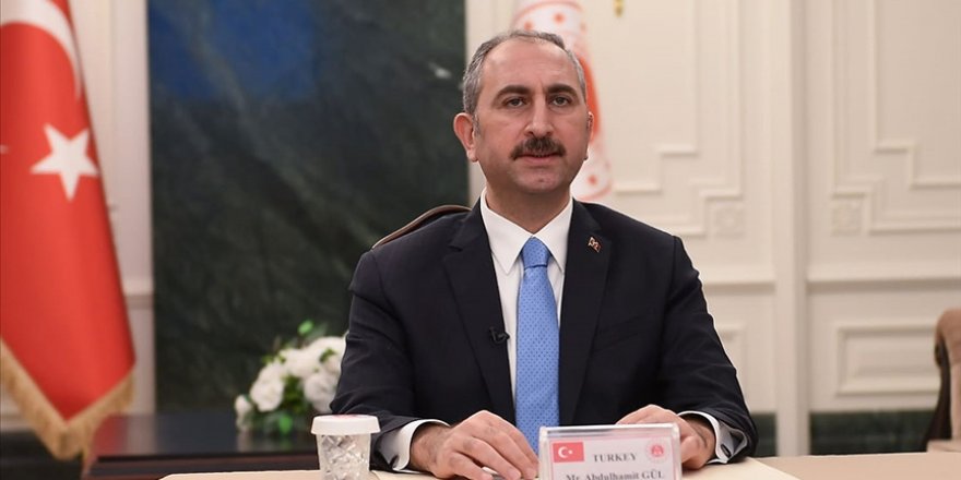 Adalet Bakanı Gül: Başta terör olmak üzere sınır aşan bütün suçlarla mücadelede samimi bir iş birliği noktasında buluşmalıyız