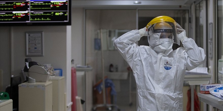 Son 24 saatte 102 kişi hayatını kaybederken 20 bin 428 kişinin Kovid-19 testi pozitif çıktı