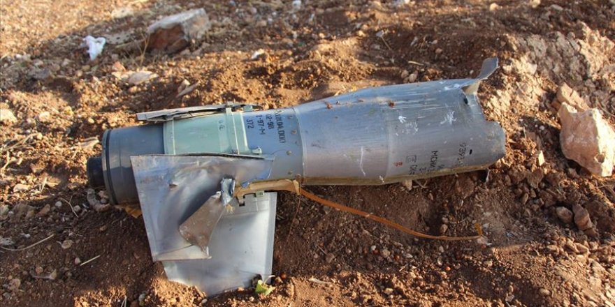 İdlib'in Kah ve Sarmada beldelerine balistik füze saldırısı