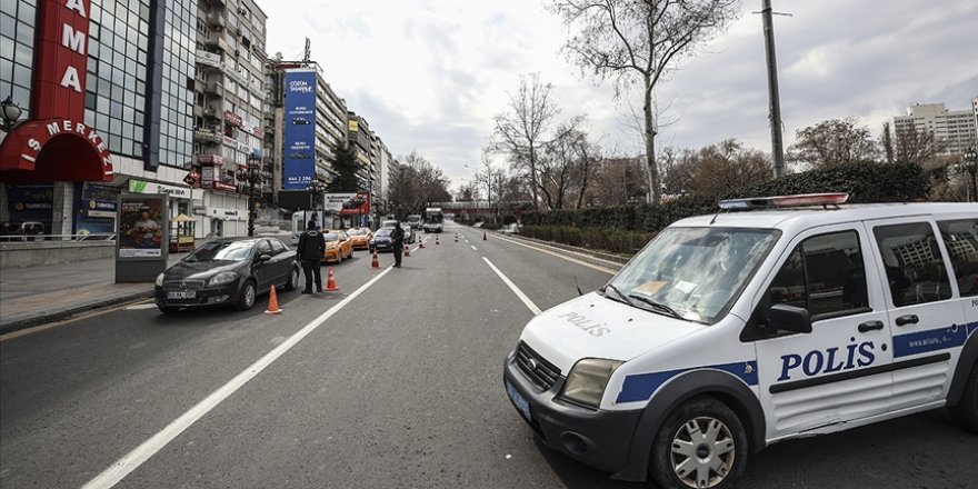 İçişleri'nden, hafta sonu uygulanacak sokağa çıkma kısıtlamasına dair hatırlatma
