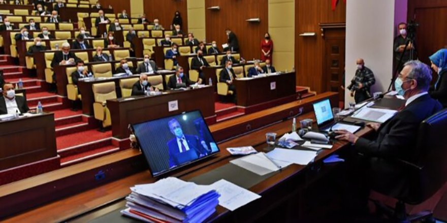 CHP'li Mansur Yavaş'ın kademeli olarak yüzde 50 ile yüzde 80 oranlarında su zammı teklifi reddedildi