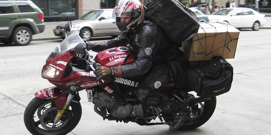 Kuryeler her geçen gün ağırlaşan koşullar ve sorunları için duyarlılık bekliyor