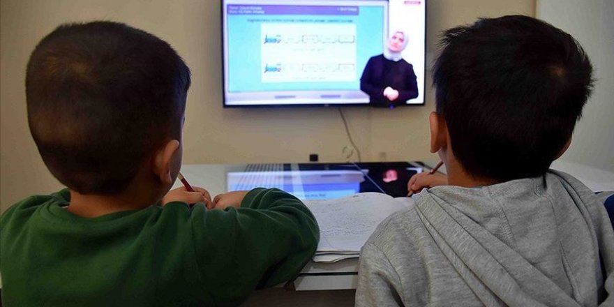 29 Nisan'dan itibaren tüm eğitim öğretim kurumlarında uzaktan eğitime geçilecek