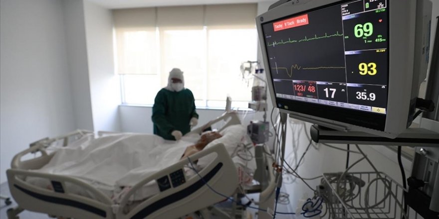 Türkiye'de son 24 saatte 43 bin 301 kişinin testi pozitif çıktı, 346 kişi hayatını kaybetti