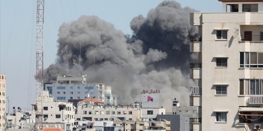 İsrail savaş uçakları AP ve Al Jazeera ofislerinin de bulunduğu binayı vurdu