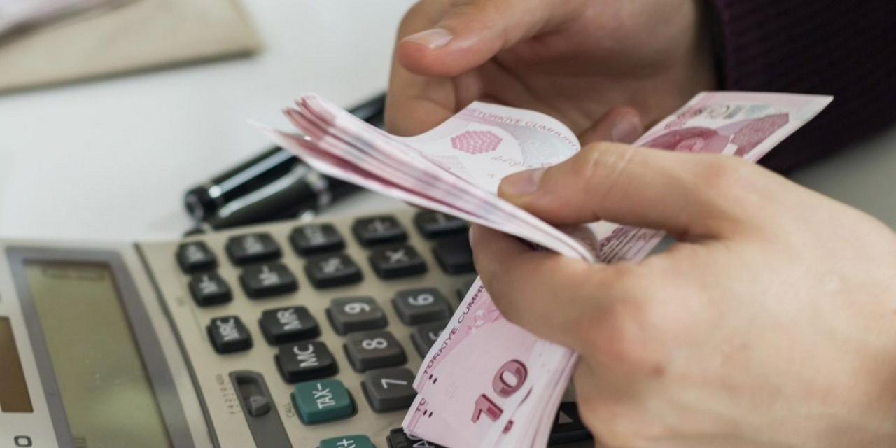 Yılbaşı öncesi nakit ihtiyacı olanlara bankalar yetişti! İşte Ziraat Bankası, Halkbank, Akbank ihtiyaç kredisi faiz oranları