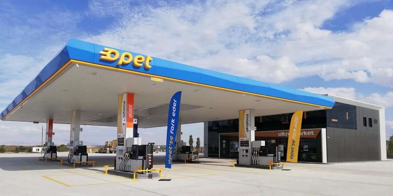 O istasyona uğramadan geçmeyin! 400 TL değerinde yakıt kazanmak için markete girip çıkmak yetecek!